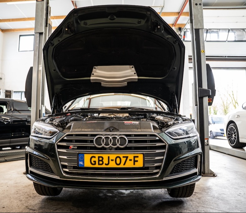 Content 12_content_image_1777984802217977609.jpg ONDERHOUD OF REPARATIE | Loenen's Autobedrijf