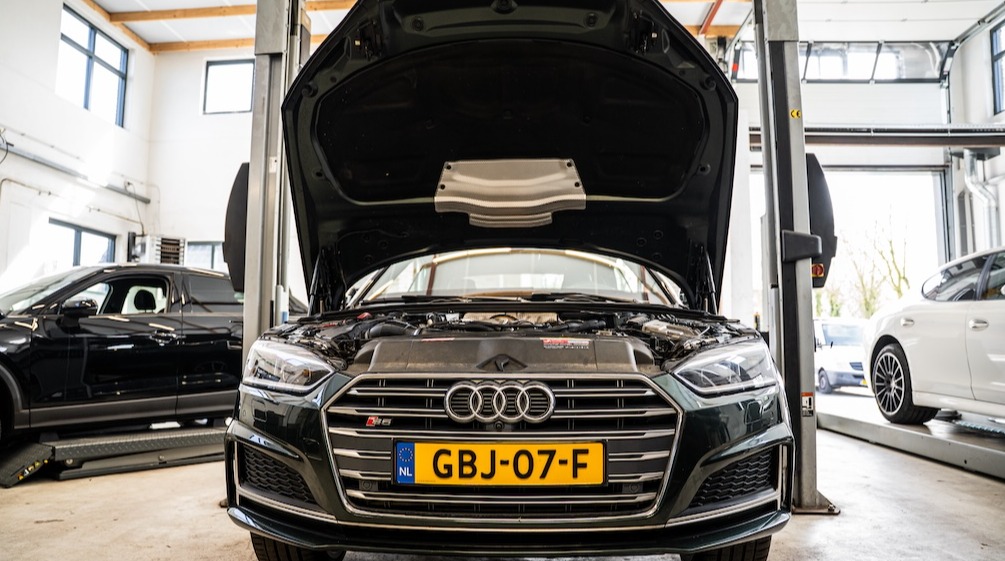 Common Image dinesten_images_1777984802.jpg ONDERHOUD OF REPARATIE | Loenen's Autobedrijf