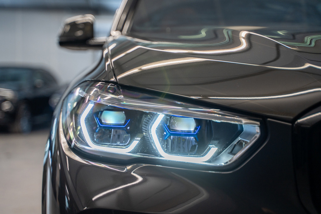BMW X5 XDrive45e High Executive M-Sport / Dravitgrau / Pano / H&K / 47541978-2.jpg | Loenen's Autobedrijf