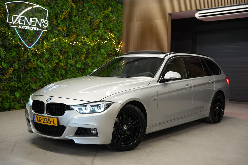 BMW 3 Serie Touring 318i M Sport Edition / Pano / Camera / HUD 49957001-0.jpg | Loenen's Autobedrijf