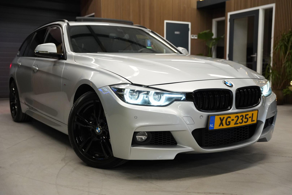 BMW 3 Serie Touring 318i M Sport Edition / Pano / Camera / HUD 49957001-2.jpg | Loenen's Autobedrijf