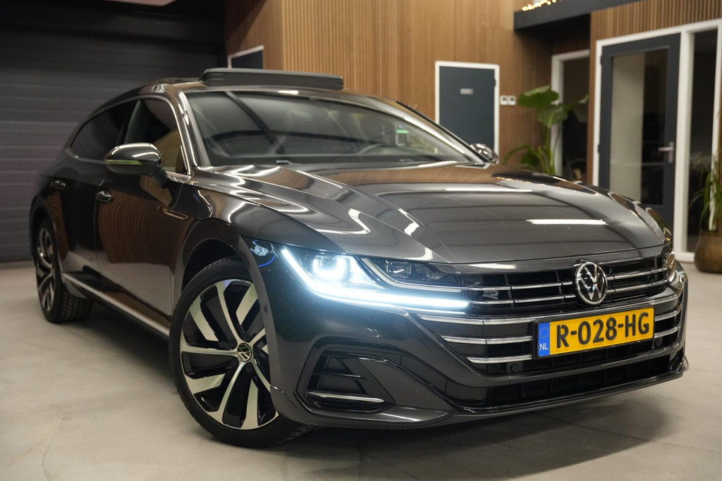 Volkswagen Arteon Shooting Brake 1.4 TSI eHybrid R-Line / Pano / IQ LED / Cam / CarPlay 50319168-2.jpg | Loenen's Autobedrijf