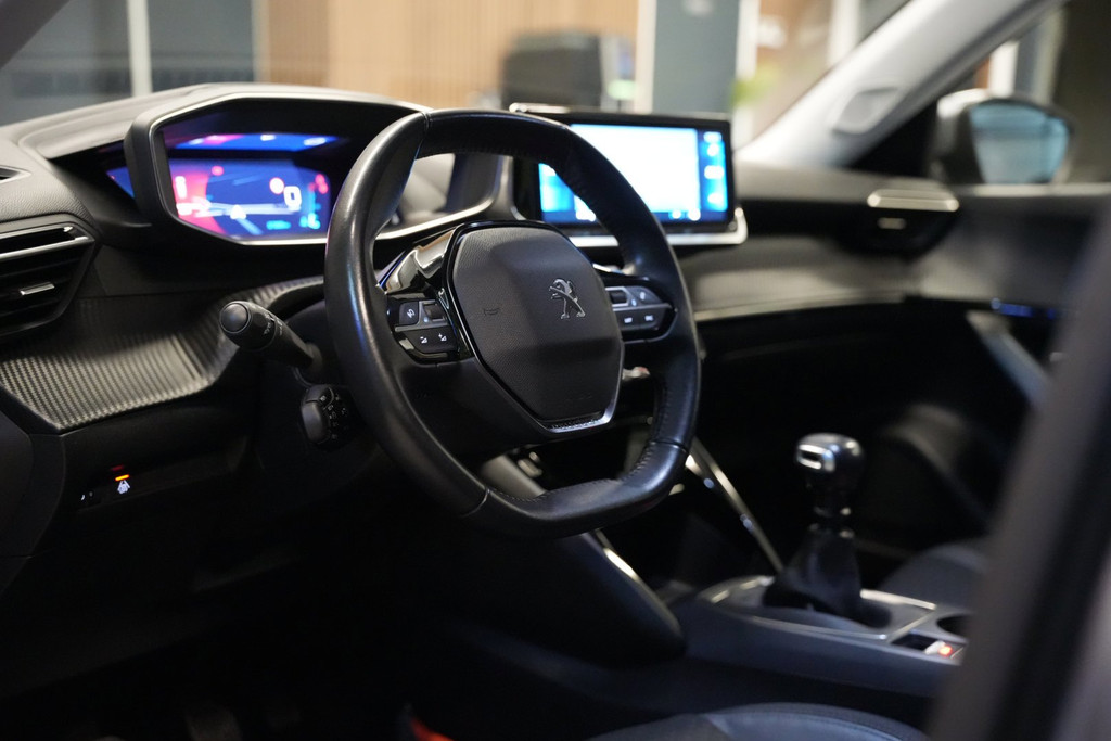 Peugeot 2008 1.2 PureTech Allure / Achteruitrijcamera / CarPlay 51887951-3.jpg | Loenen's Autobedrijf