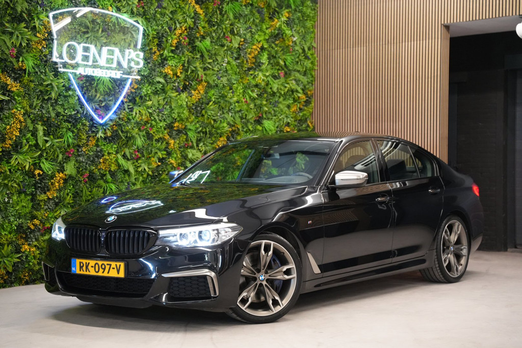 BMW 5 Serie M550d xDrive M-Sport / HUD / Memory / PDC / Cruise 52779602-0.jpg | Loenen's Autobedrijf