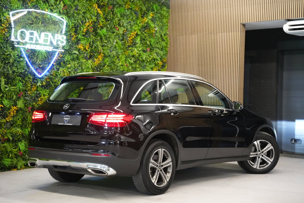 Mercedes-Benz GLC 250 4MATIC Prestige / Trekhaak / LED / Camera / Navi 52924244-1.jpg | Loenen's Autobedrijf