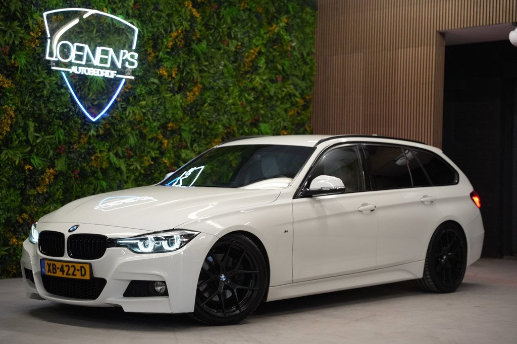 BMW 3 Serie Touring 330i M Sport Edition / Trekhaak / Leder / CarPlay 52942269-0.jpg | Loenen's Autobedrijf