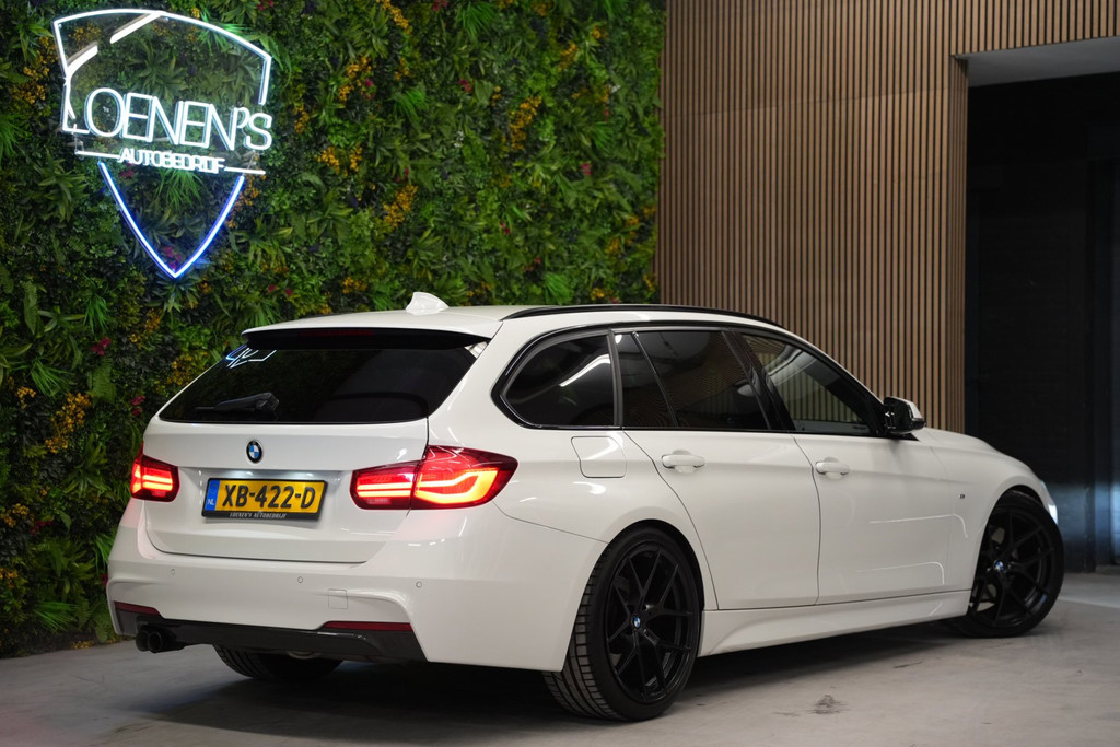 BMW 3 Serie Touring 330i M Sport Edition / Trekhaak / Leder / CarPlay 52942269-1.jpg | Loenen's Autobedrijf
