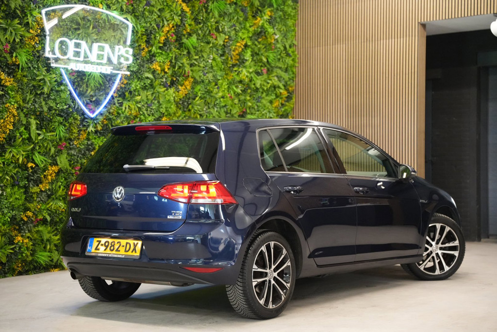 Volkswagen Golf 1.2 TSI Lounge Edition automaat / Cruise / Parkeersensoren / Stoelv 53574555-1.jpg | Loenen's Autobedrijf