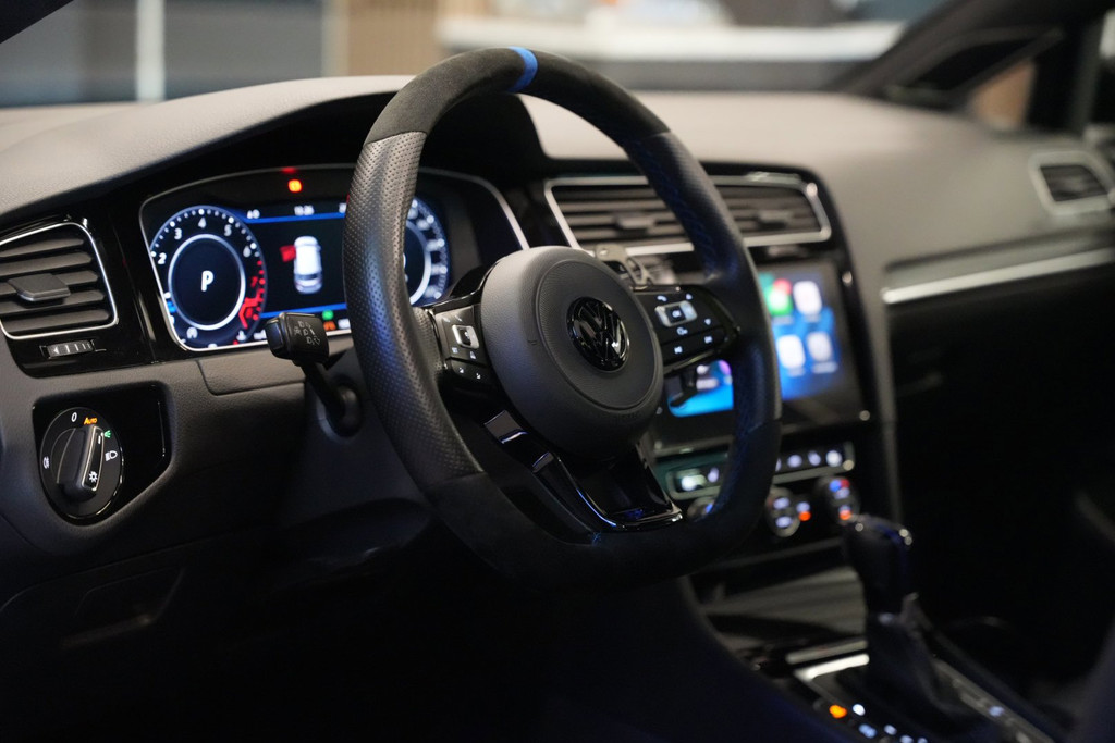 Volkswagen Golf 2.0 TSI 4Motion R / Pano / DynAudio / ACC / Camera 53711455-4.jpg | Loenen's Autobedrijf