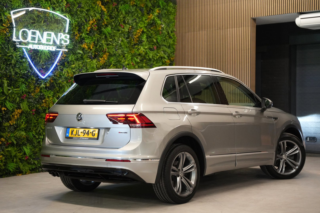 Volkswagen Tiguan 2.0 TSI 4Motion R-Line / Trekhaak / CarPlay / ACC / 53930283-1.jpg | Loenen's Autobedrijf