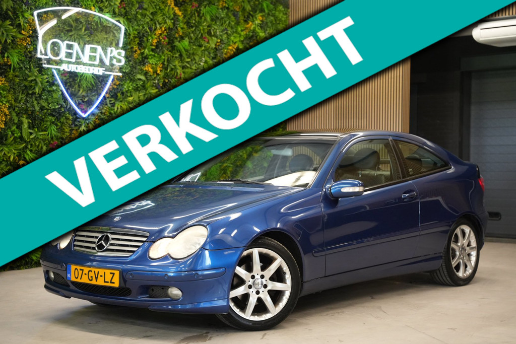 Mercedes-Benz C-Klasse Sportcoupé 180 automaat / cruise / PDC / pano 53962735-0.jpg | Loenen's Autobedrijf