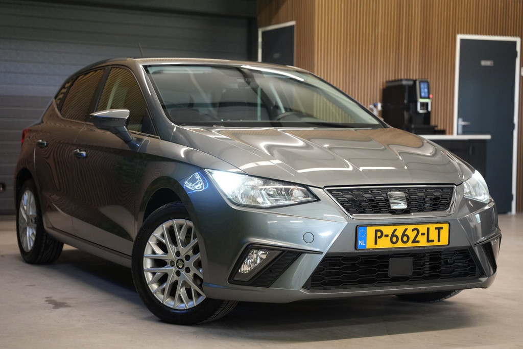 SEAT Ibiza 1.0 TSI / Cruise / CarPlay / Stoelverwarming / PDC 54336299-4.jpg | Loenen's Autobedrijf