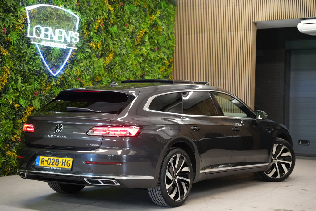 Volkswagen Arteon Shooting Brake 1.4 TSI eHybrid R-Line / Pano / ACC / CarPlay 54494577-1.jpg | Loenen's Autobedrijf