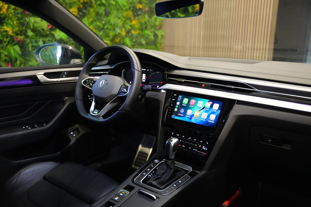 Volkswagen Arteon Shooting Brake 1.4 TSI eHybrid R-Line / Pano / ACC / CarPlay 54494577-2.jpg | Loenen's Autobedrijf