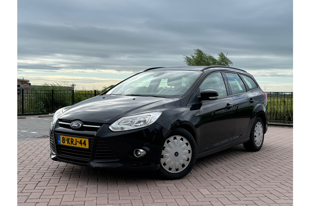 Ford Focus Wagon 1.6 TDCI Trend / Cruise / Airco / PDC 54710757-0.jpg | Loenen's Autobedrijf