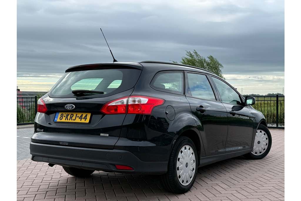 Ford Focus Wagon 1.6 TDCI Trend / Cruise / Airco / PDC 54710757-1.jpg | Loenen's Autobedrijf