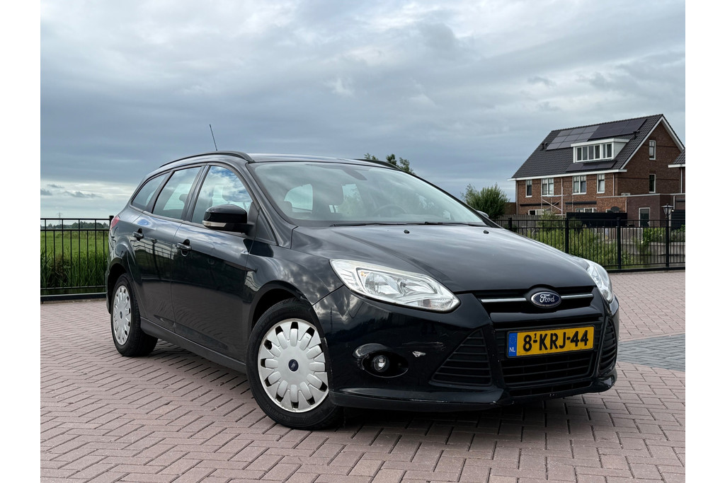 Ford Focus Wagon 1.6 TDCI Trend / Cruise / Airco / PDC 54710757-4.jpg | Loenen's Autobedrijf