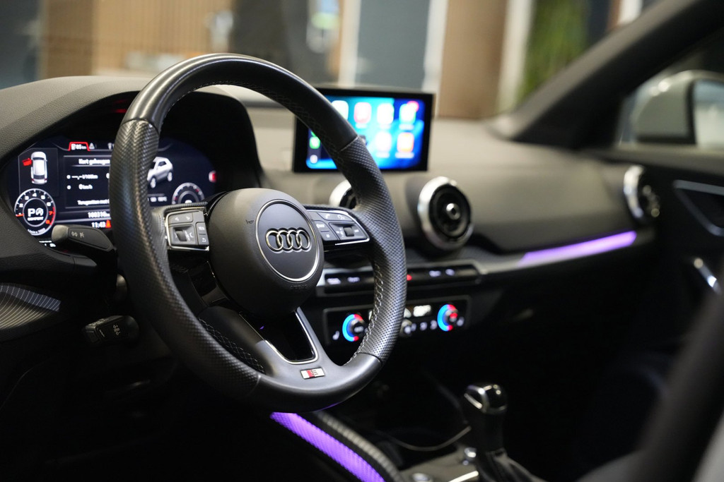 Audi Q2 35 TFSI 3x S-Line / Trekhaak / Camera / CarPlay 54807741-3.jpg | Loenen's Autobedrijf