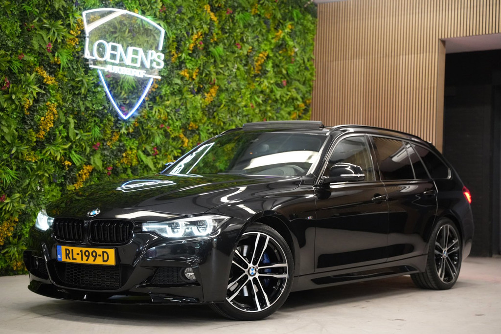 BMW 3 Serie Touring 318i M-Sport / Pano / Trekhaak / H&K / HUD / Memory 54838863-0.jpg | Loenen's Autobedrijf