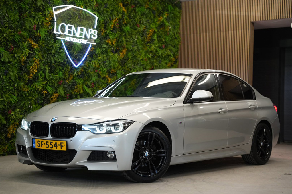 BMW 3 Serie 318i Edition M Sport Shadow / Camera / CarPlay / Cruise 54871205-0.jpg | Loenen's Autobedrijf