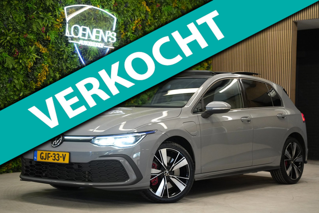 Volkswagen Golf 1.4 eHybrid GTE / Pano / HUD / Trekhaak / Camera 54943792-0.jpg | Loenen's Autobedrijf