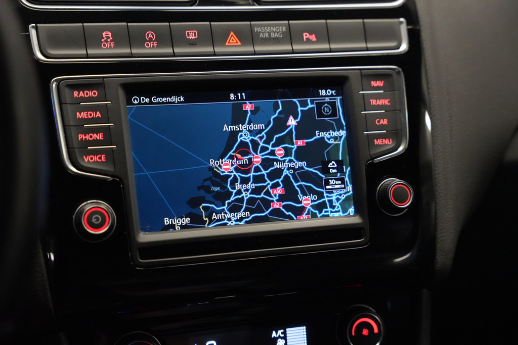 Volkswagen Polo 1.4 TSI BlueGT Automaat / Cruise / Parkeersensoren / Navi 55115044-16.jpg | Loenen's Autobedrijf