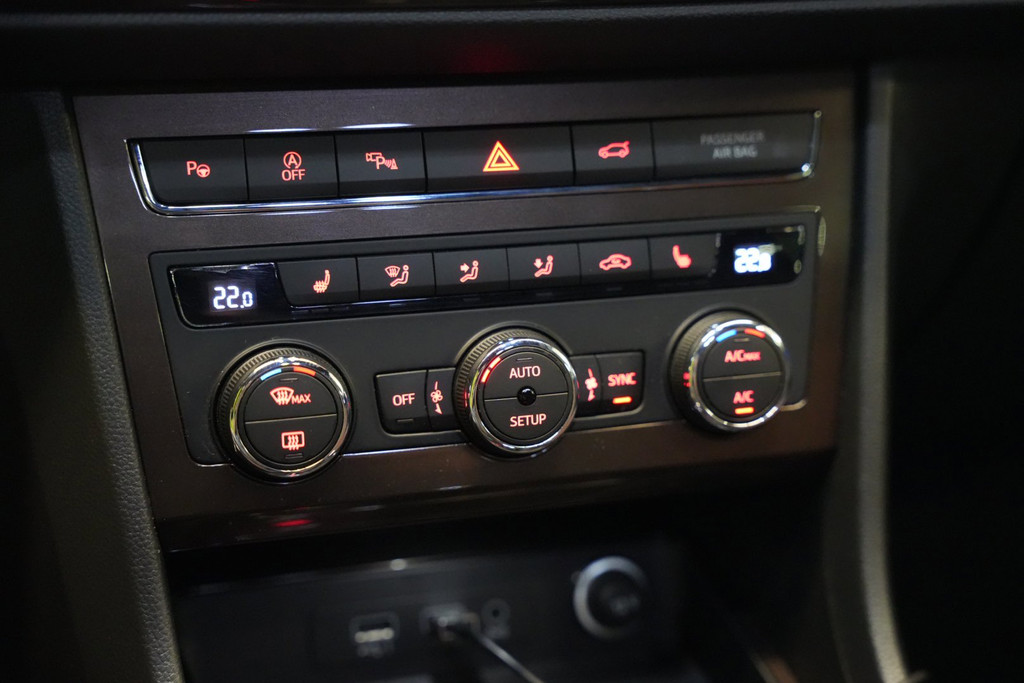SEAT Ateca 1.4 EcoTSI Xcellence 4DRIVE / CarPlay / SEAT Sound / 360 Camera / ACC 55361290-29.jpg | Loenen's Autobedrijf