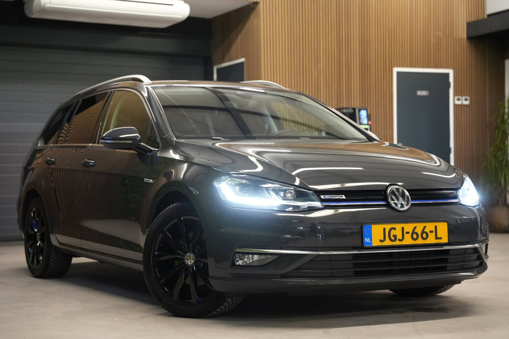 Volkswagen Golf Variant 1.5 TSI Highline / ACC / CarPlay / Camera / BlindSpot 55494715-4.jpg | Loenen's Autobedrijf