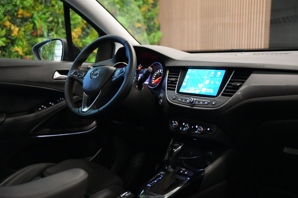 Opel Crossland X 1.2 Turbo Ultimate / Panorama dak / Trekhaak / Cruise 55651715-2.jpg | Loenen's Autobedrijf