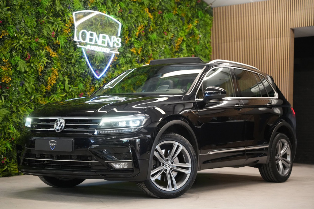 Volkswagen Tiguan 2.0 TSI 4Motion 3x R-Line / Pano / HUD / Camera / CarPlay 55864584-0.jpg | Loenen's Autobedrijf