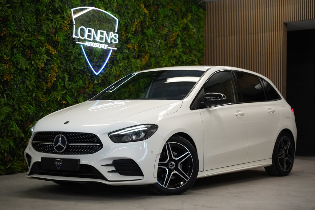 Mercedes-Benz B-Klasse 200 AMG Line / Night pakket / Camera / Sfeerverlichting/ Stoelverwarming 55934364-0.jpg | Loenen's Autobedrijf