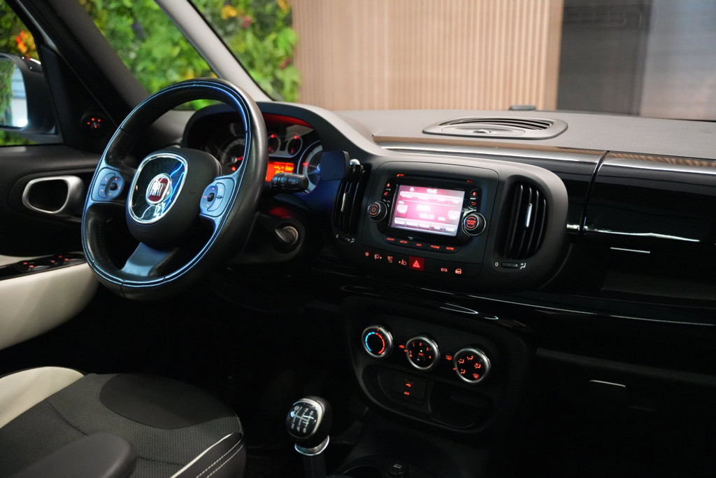 Fiat 500L 1.4-T-Jet Trekking / Pano / Cruise / Trekhaak / Navi 55985489-2.jpg | Loenen's Autobedrijf