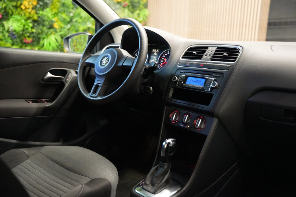 Volkswagen Polo 1.4-16V Comfortline DSG Automaat / Nwe Riem / Cruise / Airco 56011834-2.jpg | Loenen's Autobedrijf