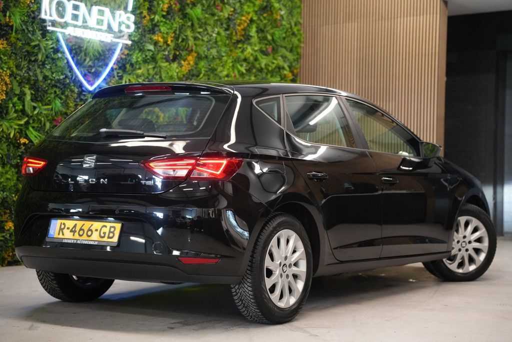 SEAT Leon 1.2 TSI Style / LED / Cruise / Parkeersensoren / Airco 56250721-1.jpg | Loenen's Autobedrijf