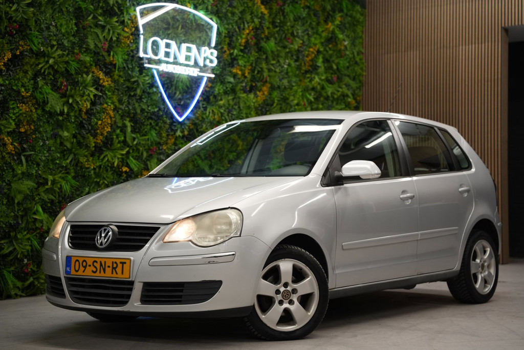 Volkswagen Polo 1.4-16V Optive Automaat / Airco / Radio 56547443-0.jpg | Loenen's Autobedrijf