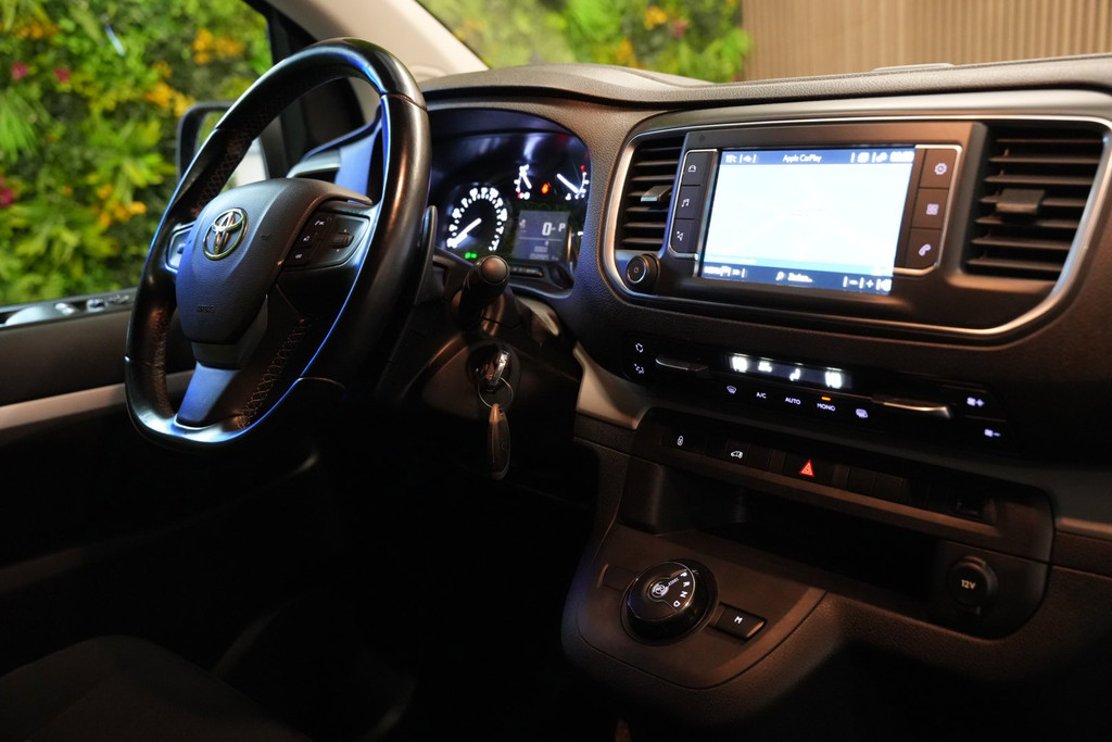 Toyota ProAce Worker 2.0 D-4D Black Line Long Automaat / 3-Zits / Camera / Cruise / CarPlay 56673947-2.jpg | Loenen's Autobedrijf