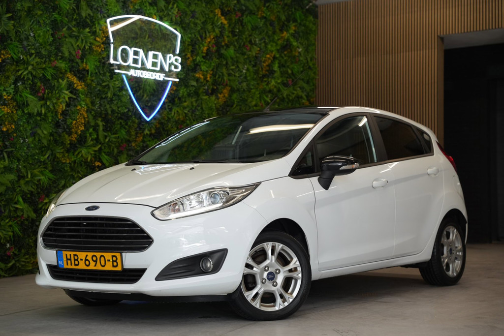 Ford Fiesta 1.0 White Edition / Nwe Distr.riem / CarPlay / Parkeersensoren 56682019-0.jpg | Loenen's Autobedrijf