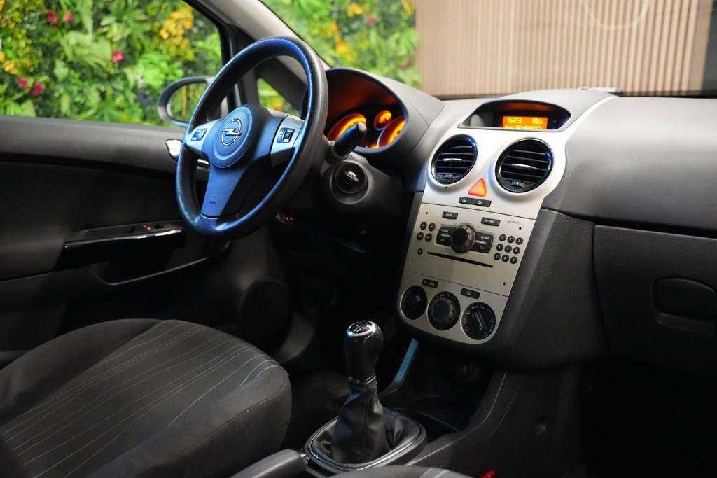 Opel Corsa 1.2-16V Enjoy / Airco / NAP / Nwe APK 56858038-2.jpg | Loenen's Autobedrijf