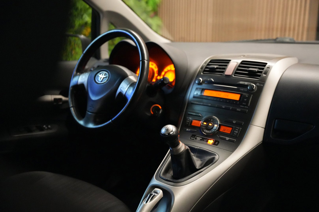 Toyota Auris 1.6-16V Sol / Trekhaak / Cruise / Airco / Radio 57051782-2.jpg | Loenen's Autobedrijf