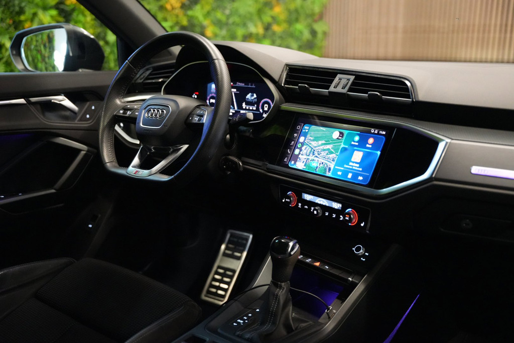 Audi Q3 35 TFSI S Line / Trekhaak / CarPlay / Dealer 57148257-2.jpg | Loenen's Autobedrijf