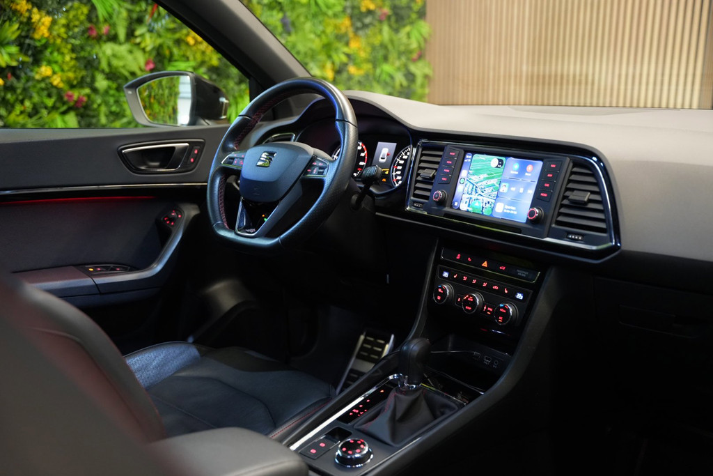 SEAT Ateca 2.0 EcoTSI FR 4DRIVE / Trekhaak / Camera / Cruise / CarPlay 57209708-2.jpg | Loenen's Autobedrijf
