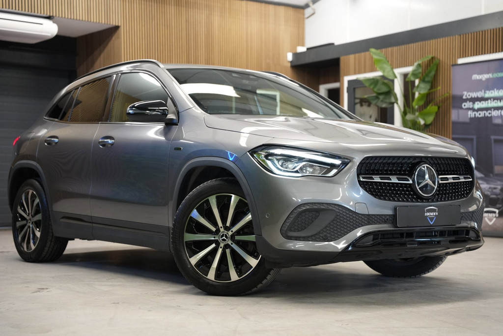 Mercedes-Benz GLA 250 e Progressive SOH 96% / Camera / Cruise / Sfeerverlichting / Stoelver 57339853-4.jpg | Loenen's Autobedrijf